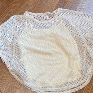 Elegant Cream Lace Top